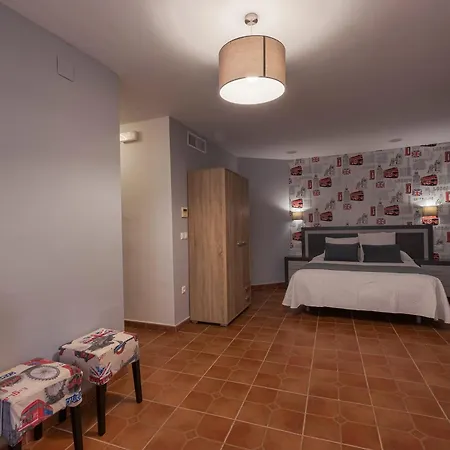 Hostal El Griel NO DISPONEMOS DE RECEPCIÓN FÍSICA-3